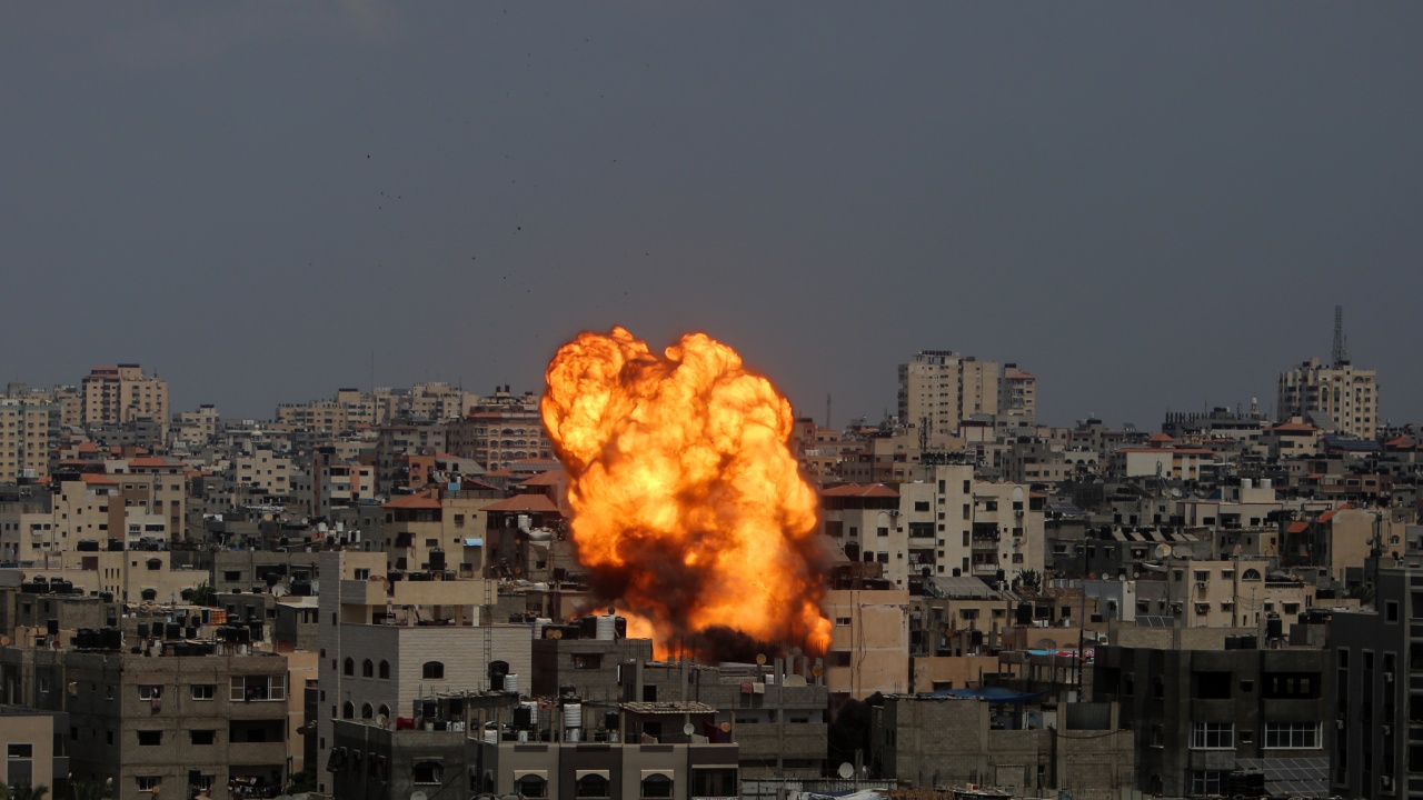 Шести ден от войната:  Израел не спира да нанася въздушни удари по цели в Газа, Иран с призив към мюсюлманите