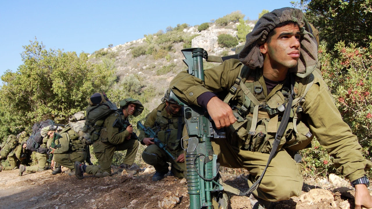 Израелската армия каза че е разположила свои войски за противодействие