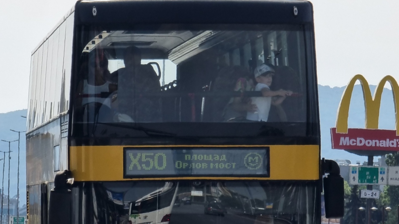 С двуетажен автобус: И през ноември до парк "Врана"