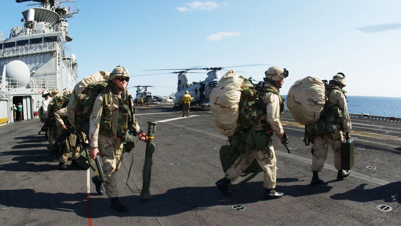 САЩ изпращат десантна оперативна група от хиляди американски моряци и