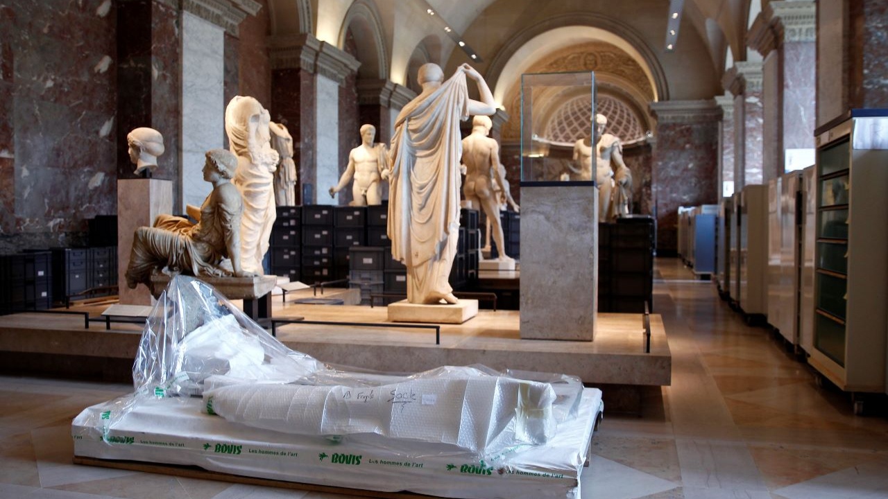 Италия настоява Франция да ѝ върне седем древни амфори, които в