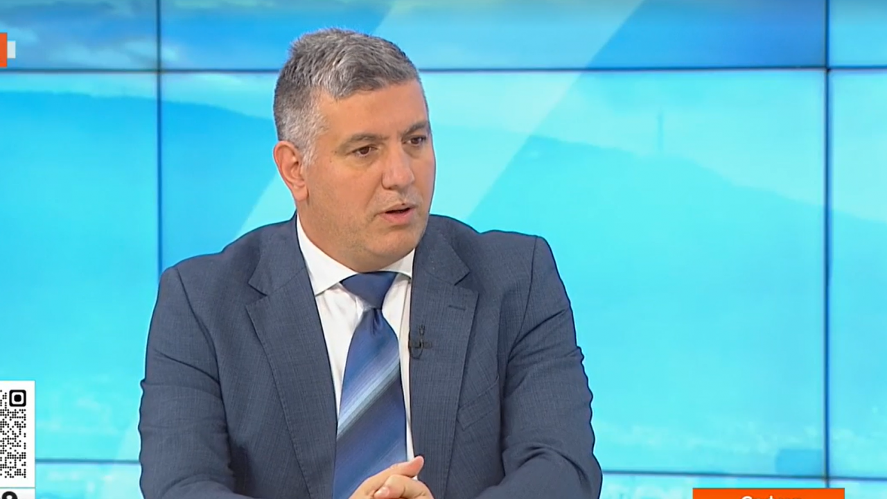Андрей Цеков: Близо 30% от републиканските пътища в България са за ...
