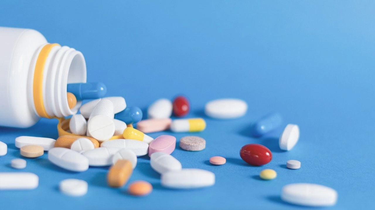 ЕК засилва действията си по отношение на критичния недостиг на лекарства