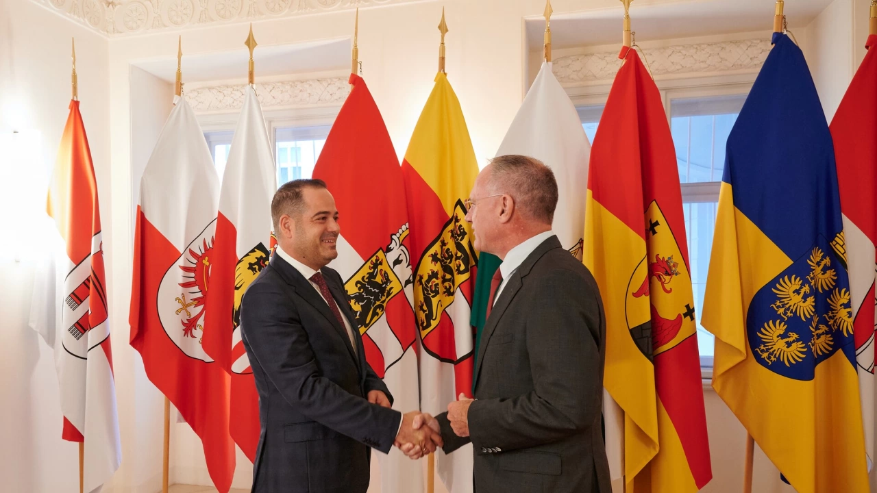 Министър проведе работна среща с австрийския си колега Герхард Карнер