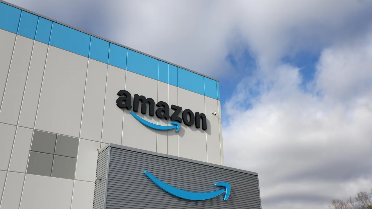 Американският гигант в онлайн търговията Амазон Amazon представи финансовия си