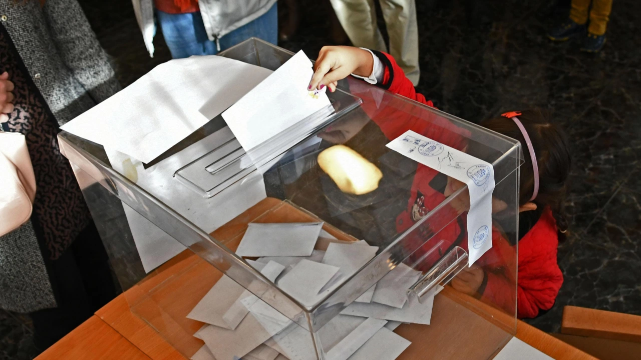 Централната избирателна комисия реши да гласуваме само с хартия на
