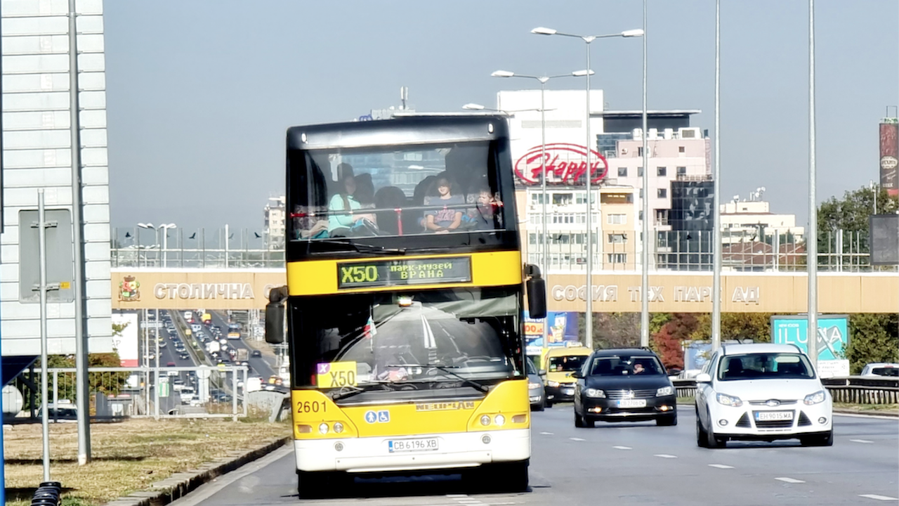 Докато не каже новата власт в София: Оставаме без двуетажни автобуси?