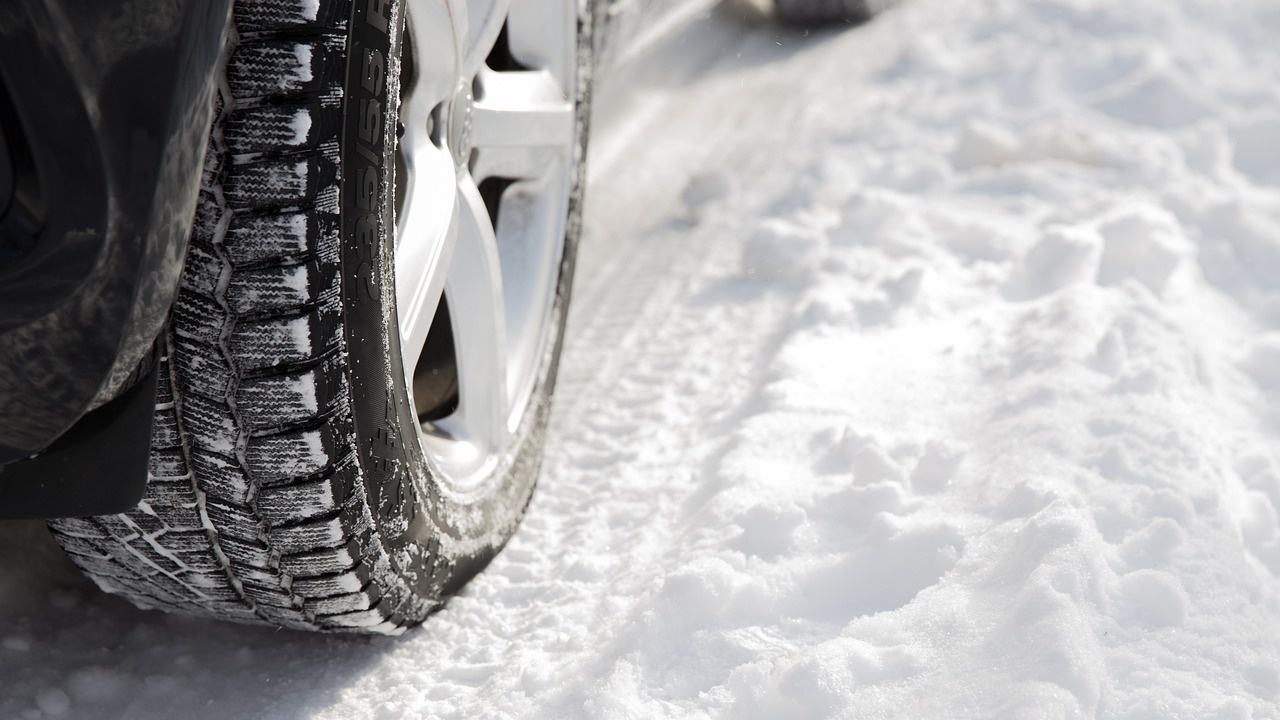 АПИ с призив към шофьорите: Време е за зимна подготовка на автомобилите
