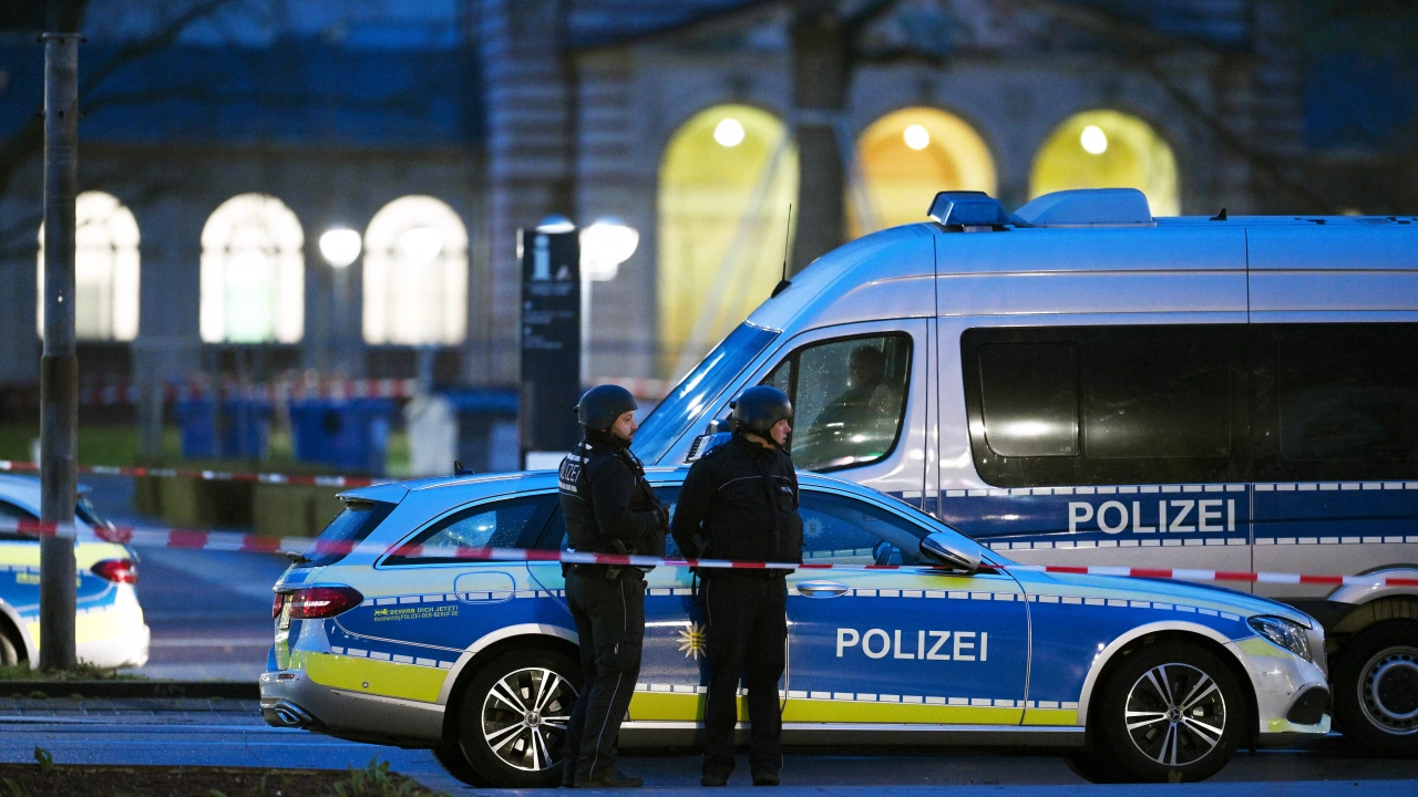 Полицията в германския град Кьолн стреля във вторник вечерта срещу