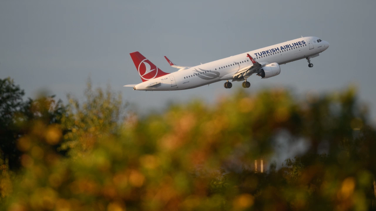 Турската национална авиокомпания Търкиш еърлайнс Turkish Airlines съобщи снощи че