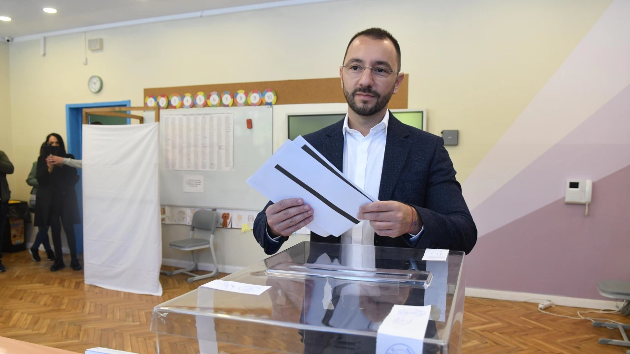 Липсата на десен кандидат в надпреварата на балотажа за кметския