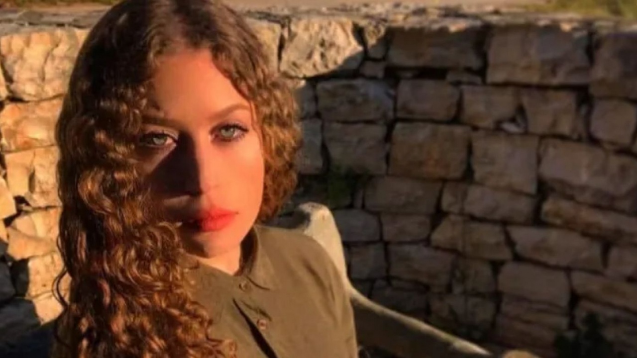 Израелската армия е арестувала 22-годишната активистка Ахед Тамими, която е