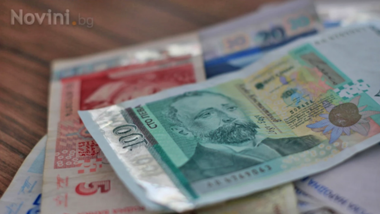 Над 240 000 семейства с деца получават еднократна помощ от 300 лв.