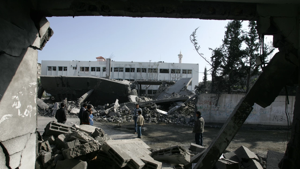 Положението на цивилното население в Газа се влошава все повече  От