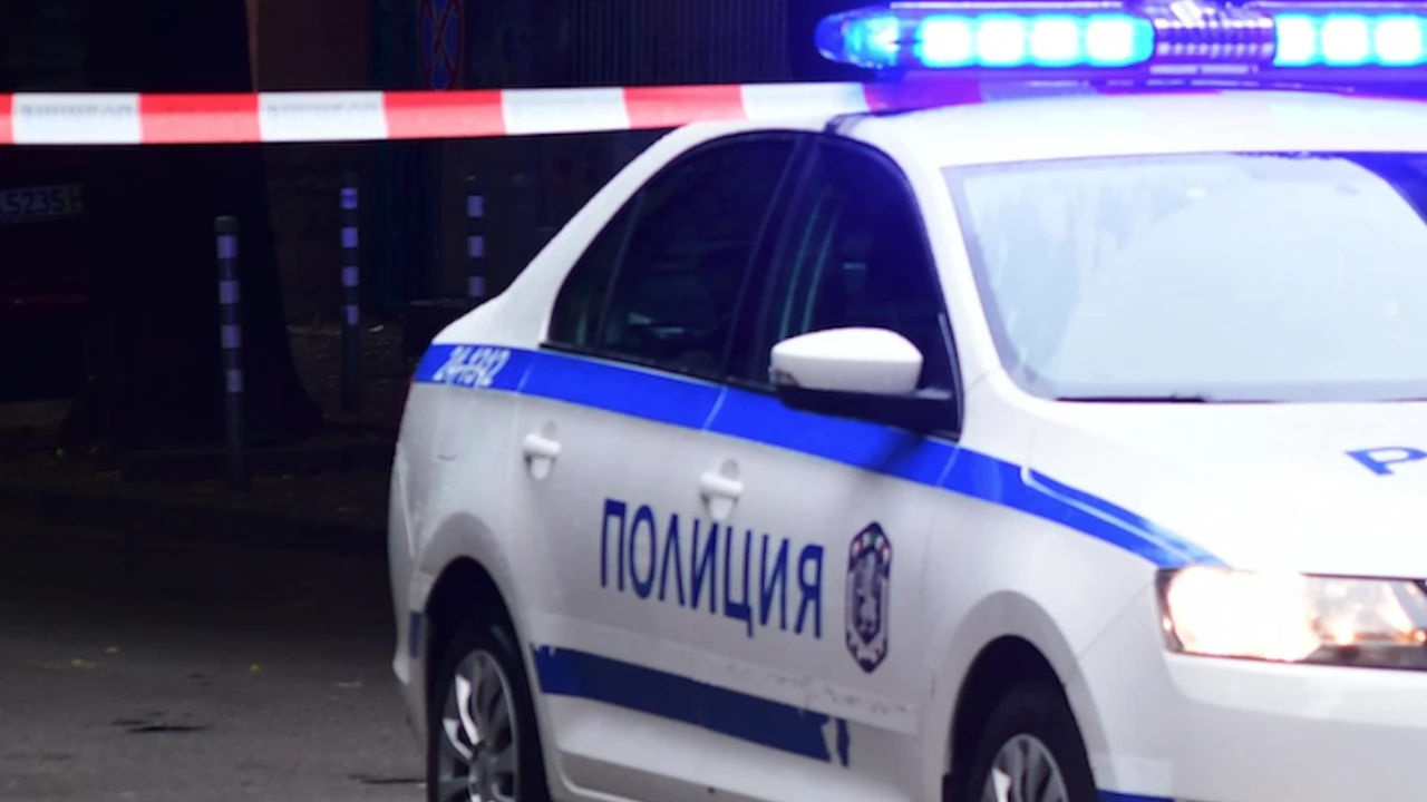 Пиян мъж удари полицай в Пловдив съобщиха от полицията 67 годишният пловдивчанин