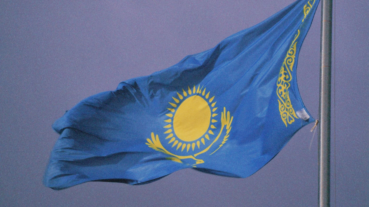 Младежкото движение на Казахстан Жана адамдар Нови хора планира шествие