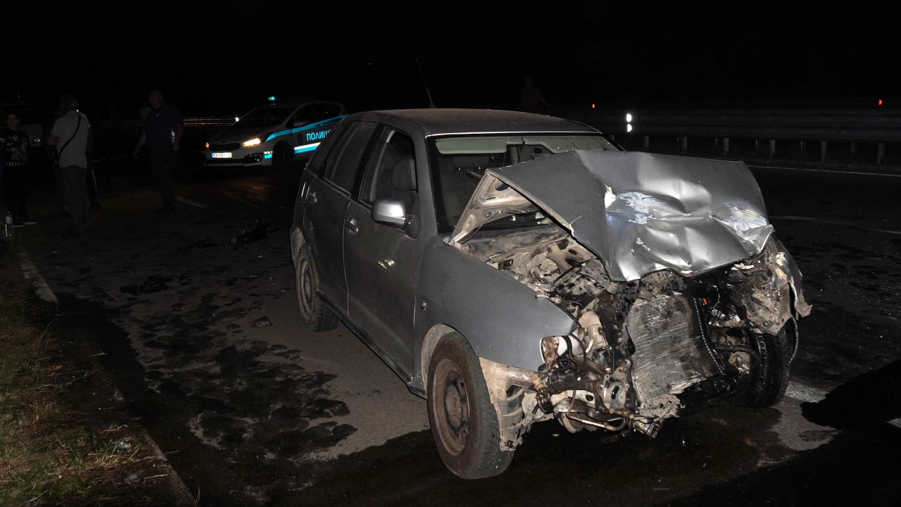 Двама души пострадали при катастрофа на магистрала Тракия тази вечер Инцидентът