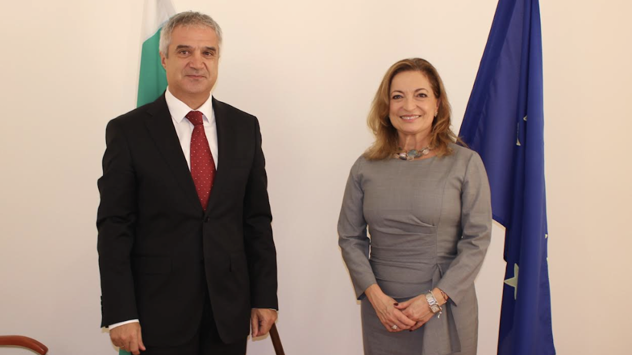 Министър Радев разговаря с италианския посланик