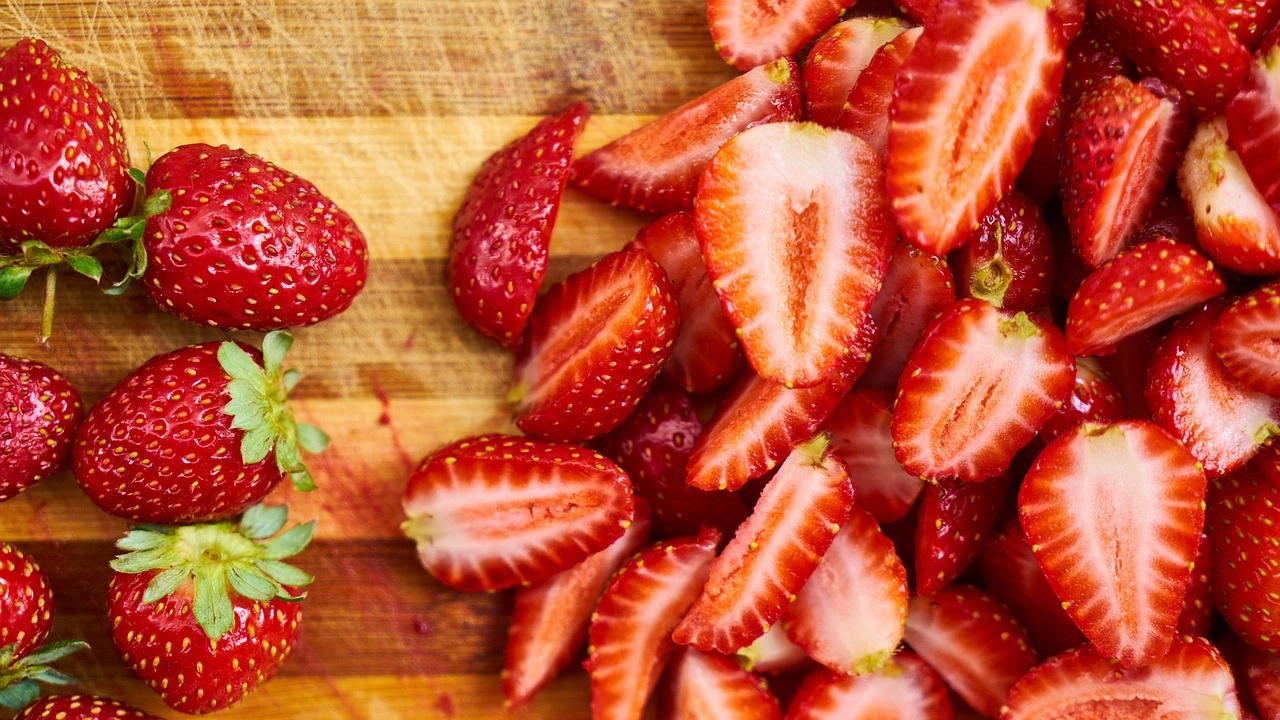 Американски учени установиха че ежедневната порция ягоди може да подобри