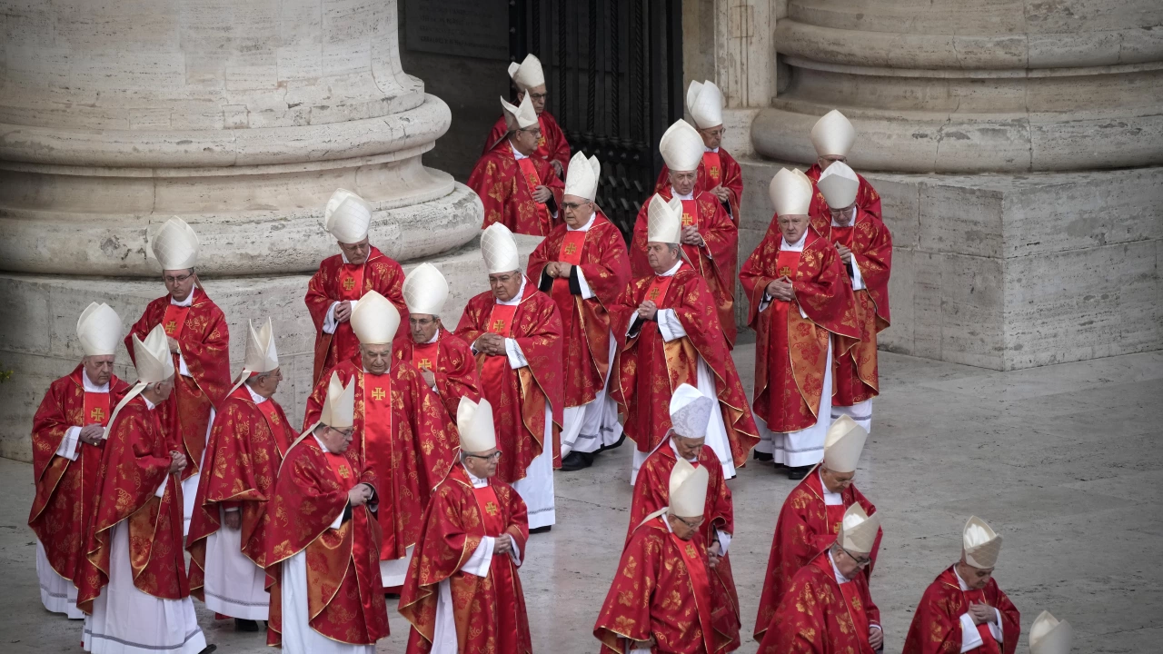 Ватиканът потвърди забраната на католиците да стават масони вековно тайно
