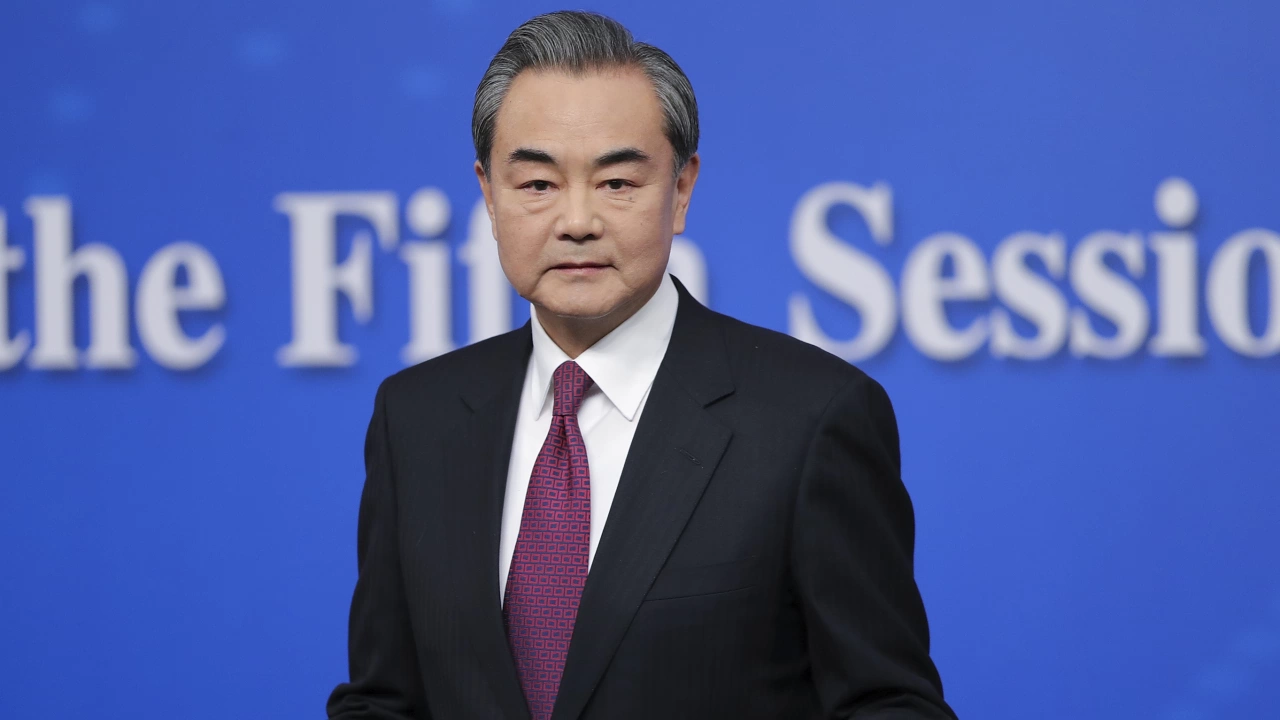 Китайският външен министър Ван И заяви че президентът Си Цзинпин