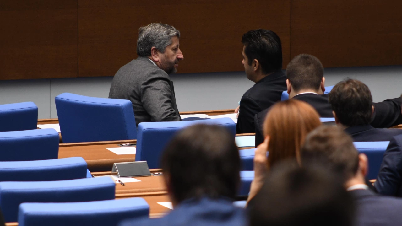 Депутатите обсъждат промени в таксата за пренос на руски природен газ