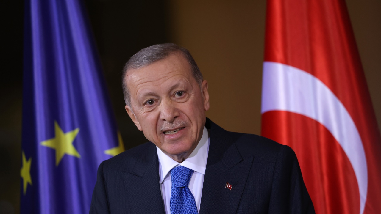 Ердоган: Турция няма да позволи въпросът за ядрените оръжия на Израел да отпадне в световния дневен ред