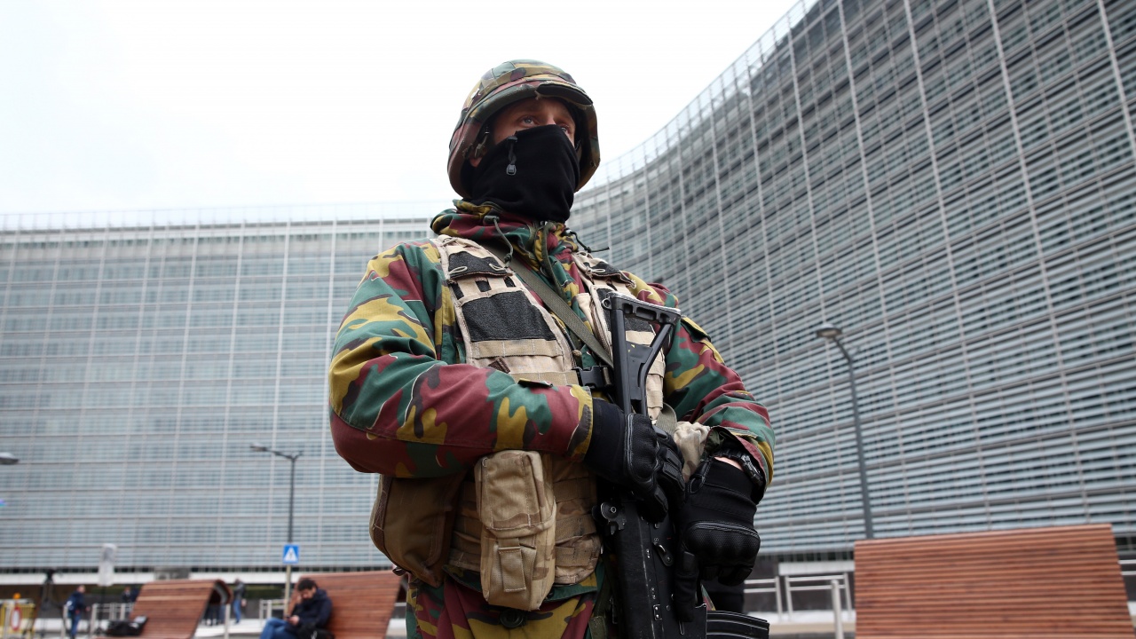 Белгия запазва предпоследна степен на готовност за терористичен удар