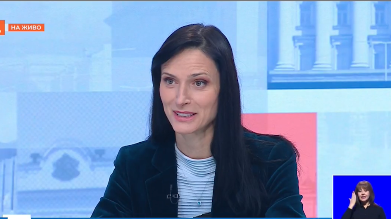 Мария Габриел: Калин Стоянов има отлични резултати в работата си за Шенген, оставката му не стои на дневен ред