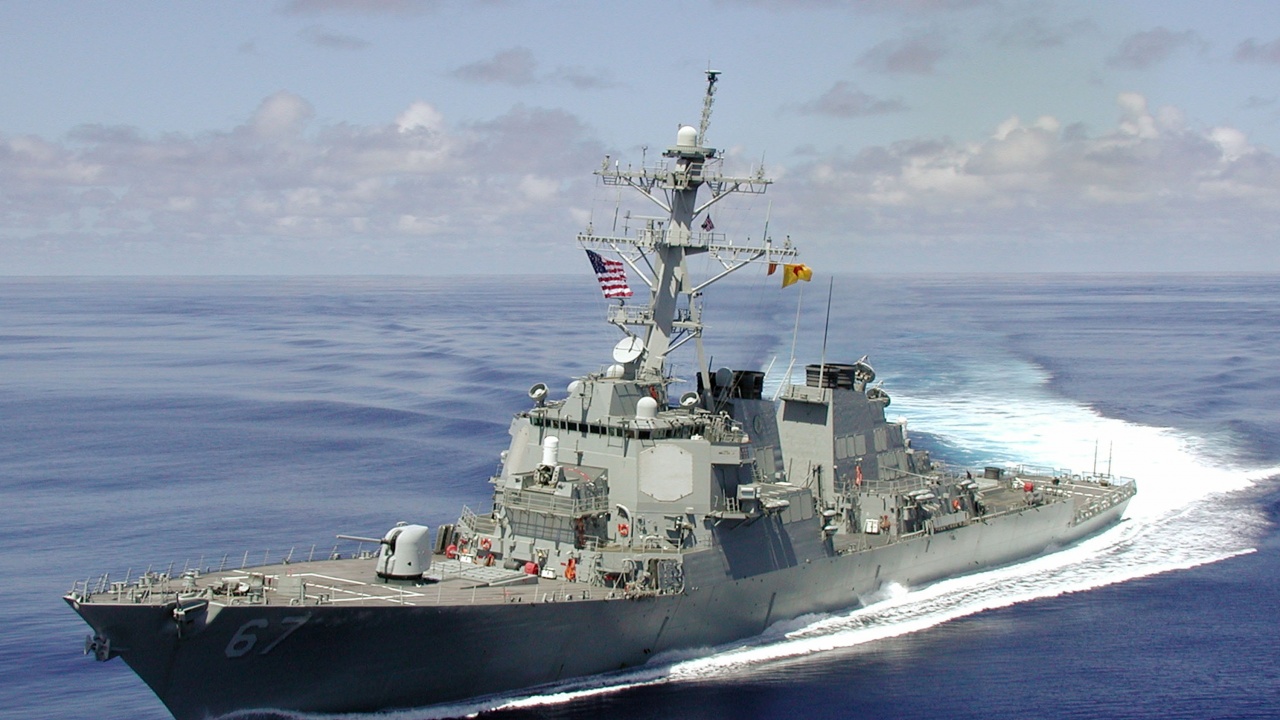 Китайската армия съобщи днес, че американски военноморски разрушител Хопър е