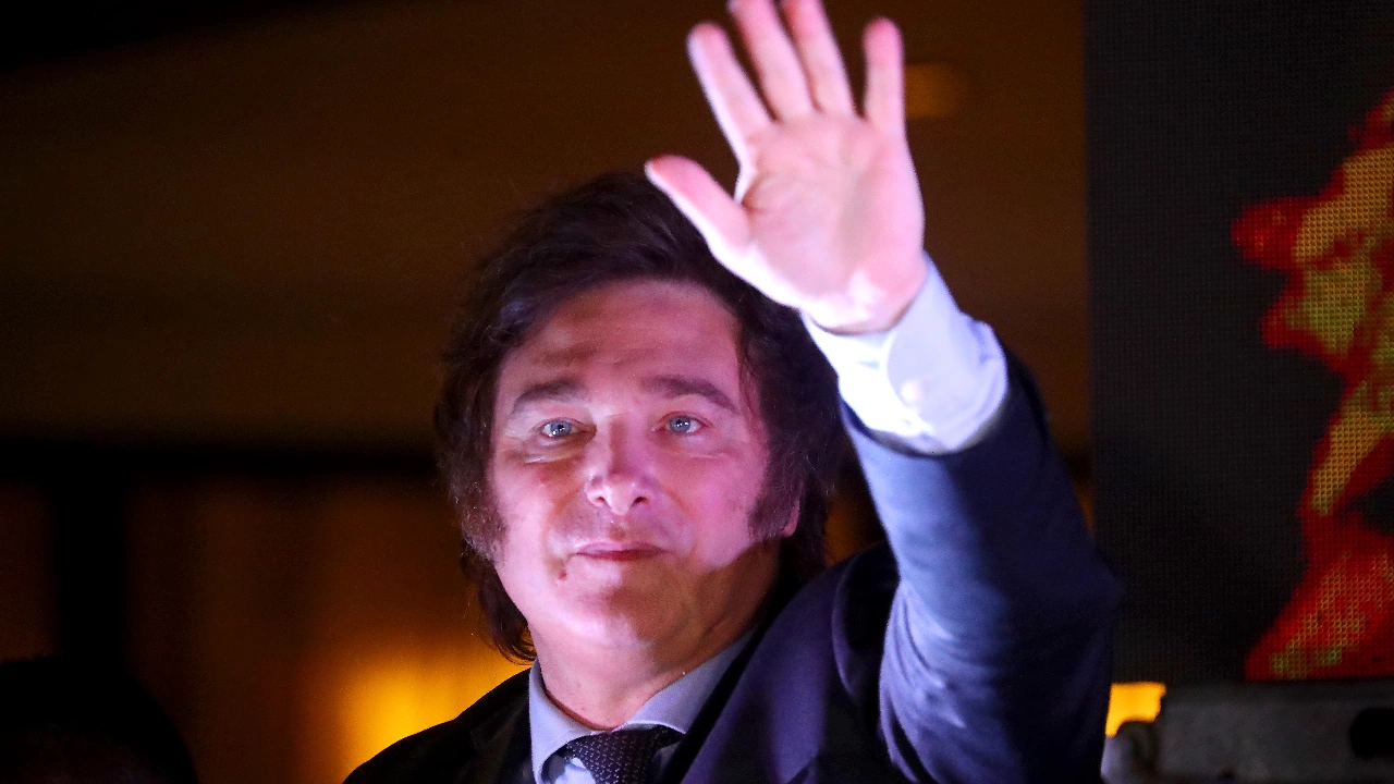 Ултралибералният икономист Хавиер Милей ще бъде следващият президент на Аржентина