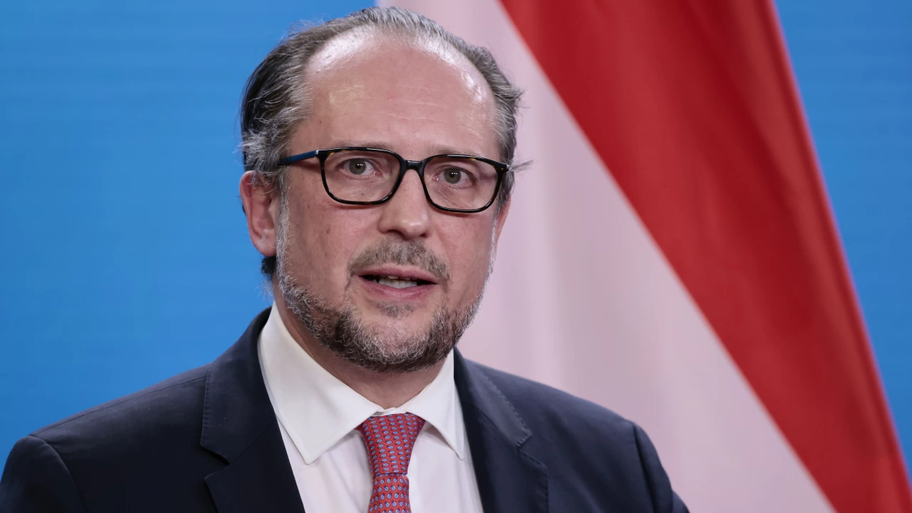Министърът на външните работи на Австрия Александър Шаленберг призова в
