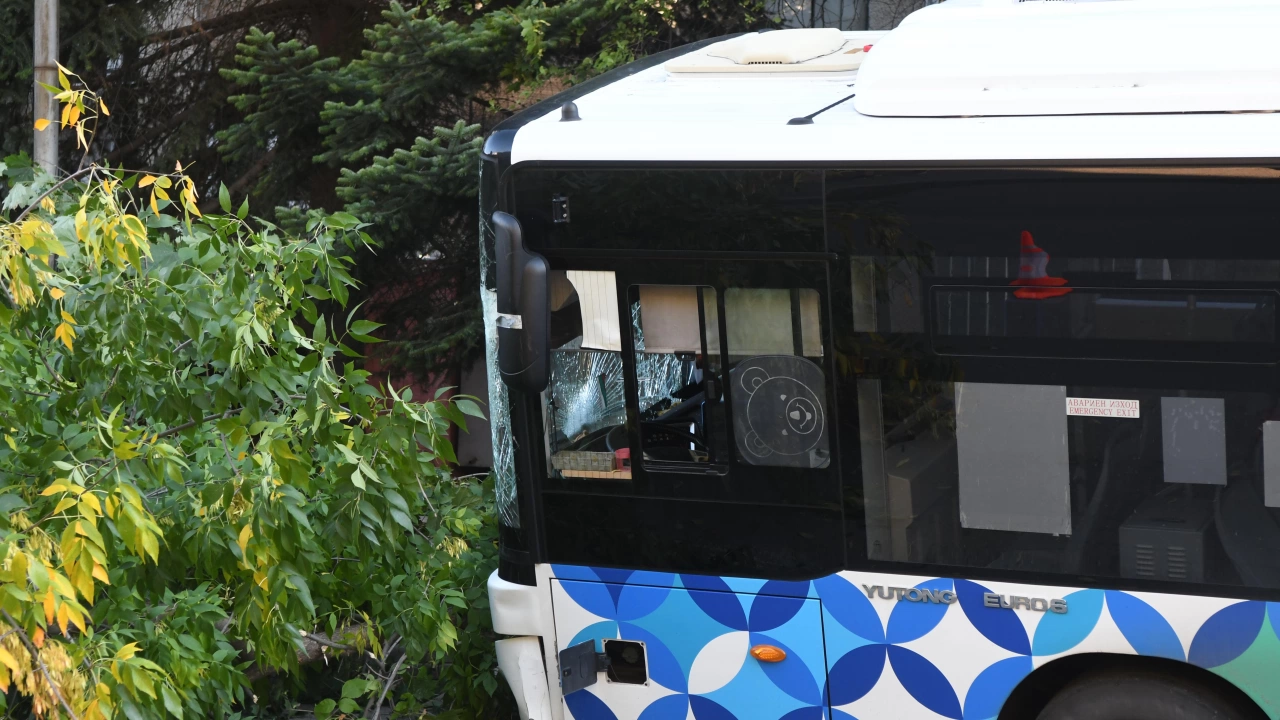 Автобусът в който са пътували младите футболисти на Литекс се
