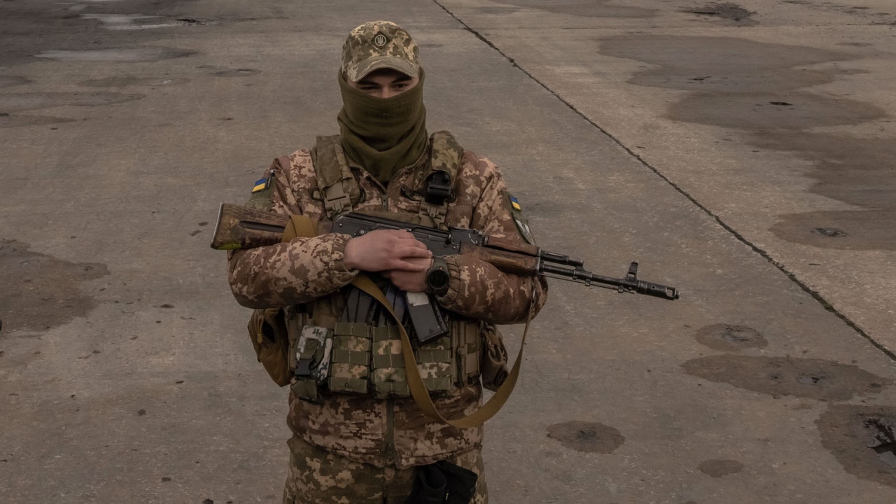 Украинската прокуратура започна разследване на екзекуция на предали се войници на Киев
