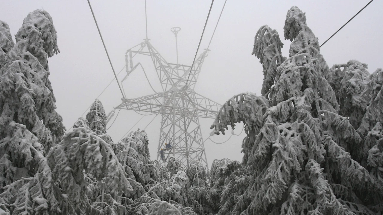Електрозахранването е възстановено във всички населени места в община Свищов