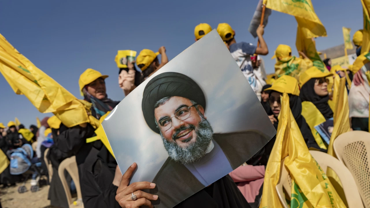Ливанското шиитско движение Хизбула заяви че е започнало да изплаща