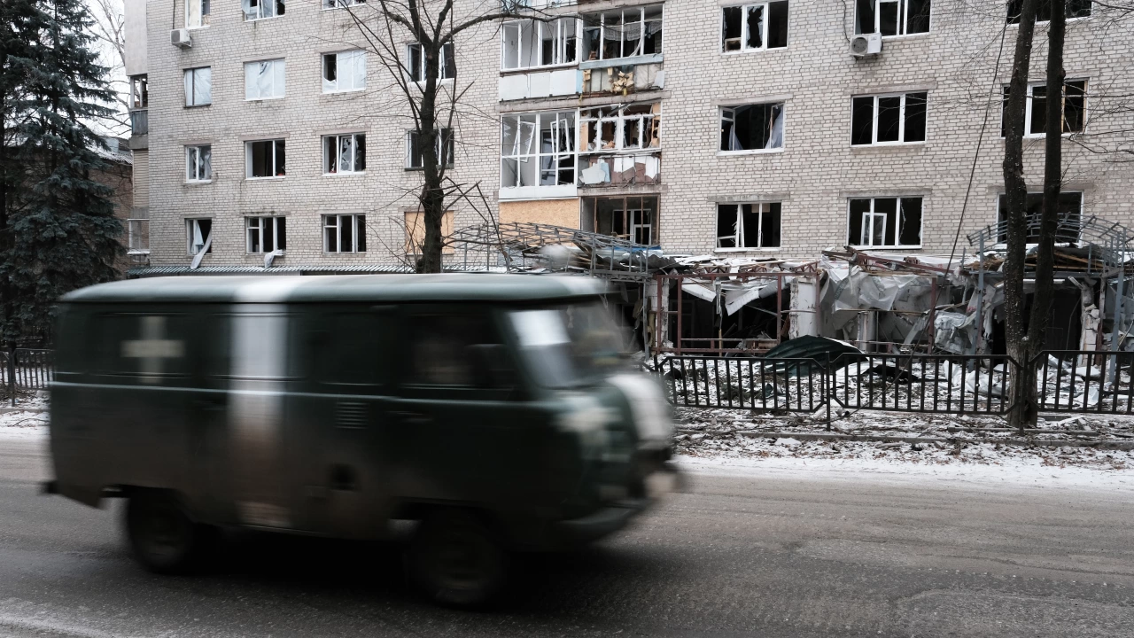 Контролът над Мариинка град в Източна Украйна почти напълно разрушен