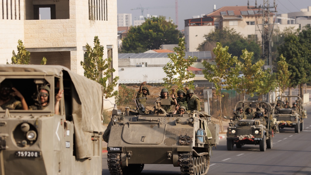 Десетки израелски танкове са навлезли в южната част на ивицата Газа