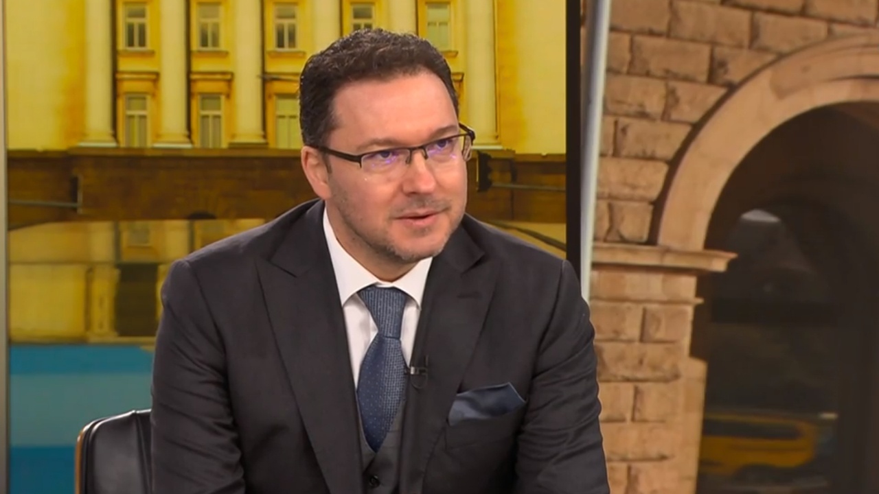 Даниел Митов: Конституционните промени и бюджетът ще покажат дали сглобката има бъдеще