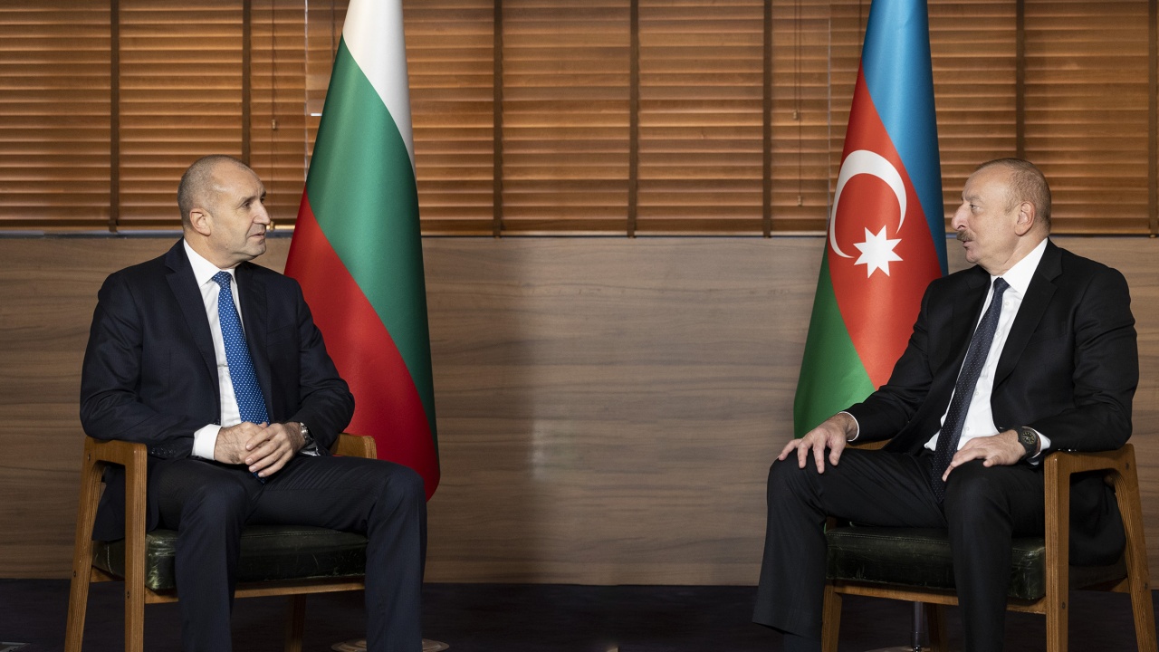 Румен Радев и Илхам Алиев обсъдиха сътрудничеството в енергетиката
