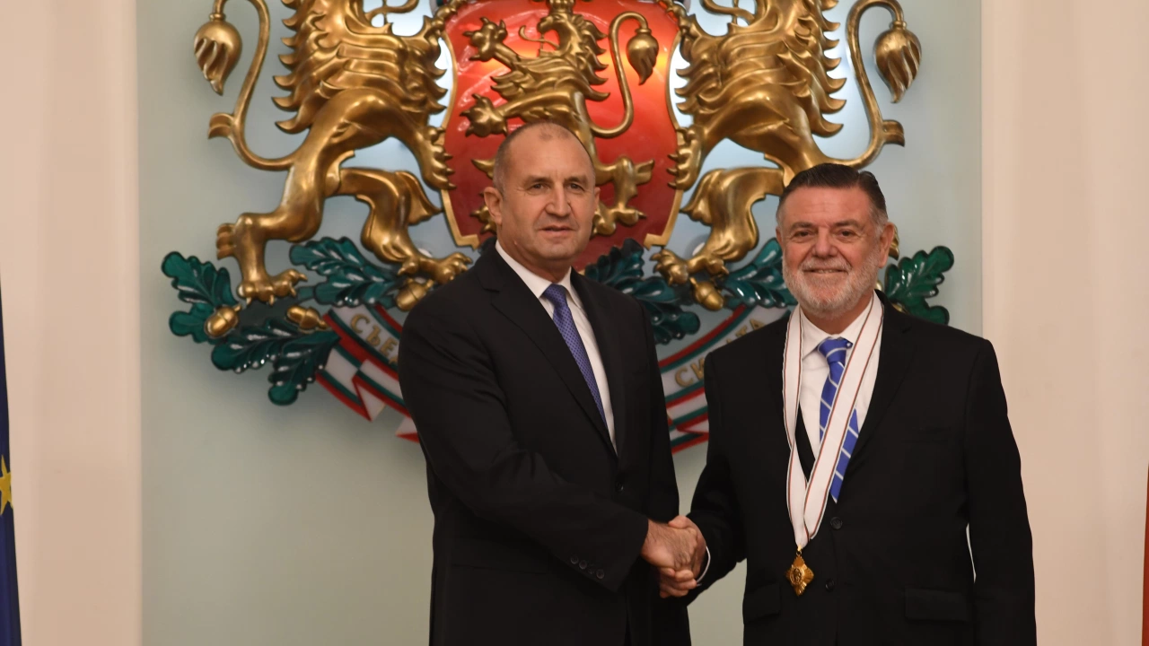 Президентът удостои посланика на Република Аржентина в България Алфредо Нестор