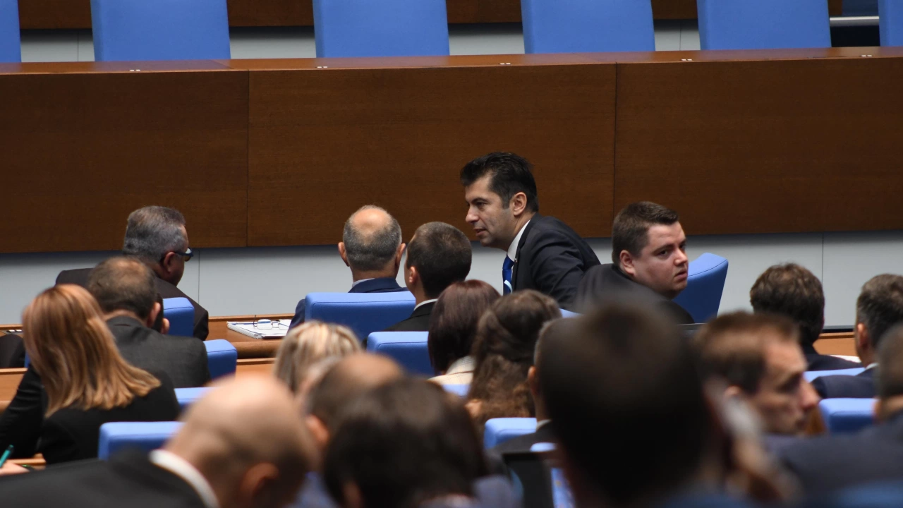 Бюджетната комисия в парламента гласува на второ четене промените в