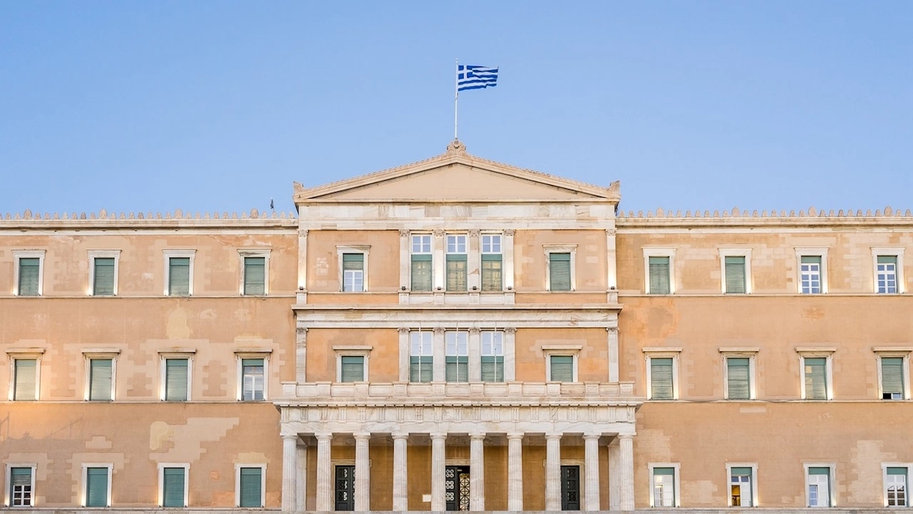 Депутатите в гръцкия парламент които през миналия месец напуснаха парламентарната