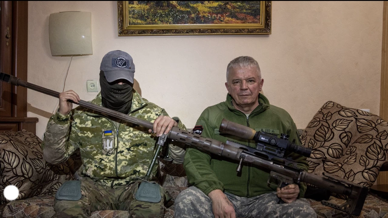 58 годишният снайперист Вячеслав Ковалски от военното контраразузнаване на СБУ постави световен