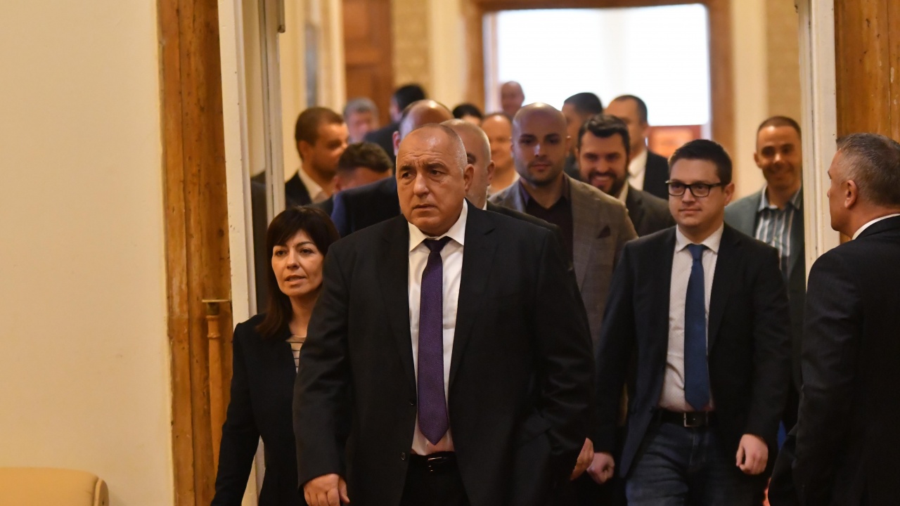 Рокади: Борисов смени 80% от ръководството на ГЕРБ в София, поема лично структурите