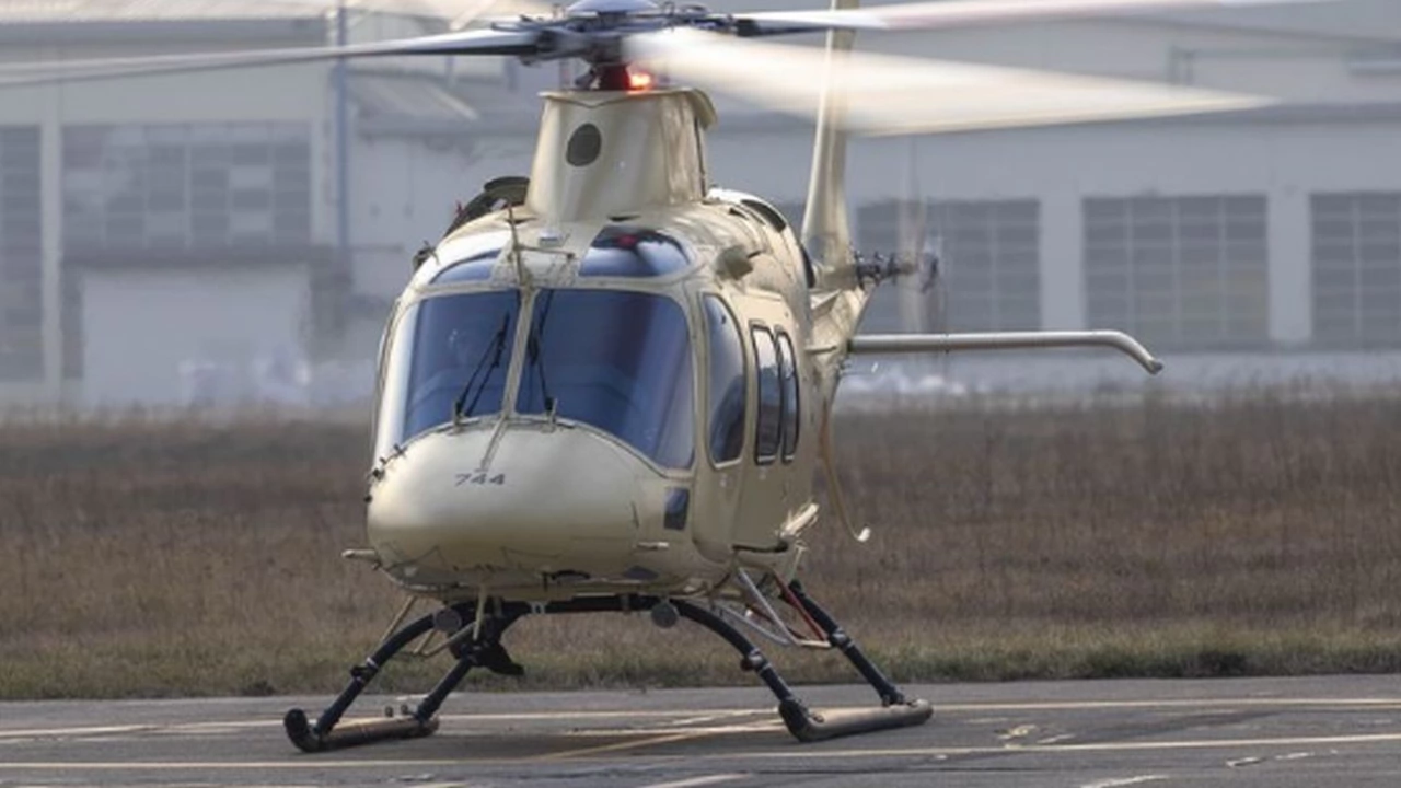 Първият хеликоптер произведен за системата HEMS в България извършва в