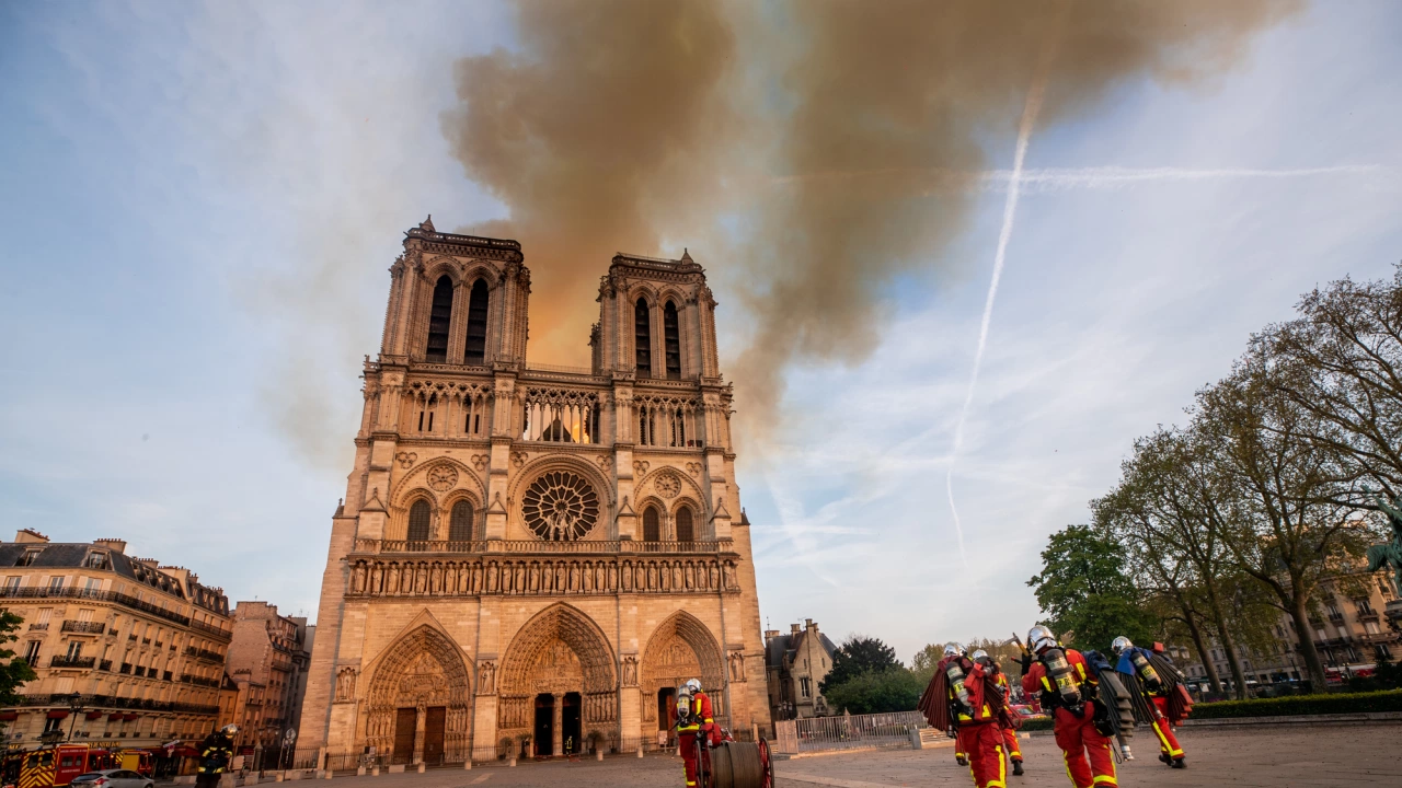 Катедралата Нотр Дам в Париж ще бъде снабдена с единствена