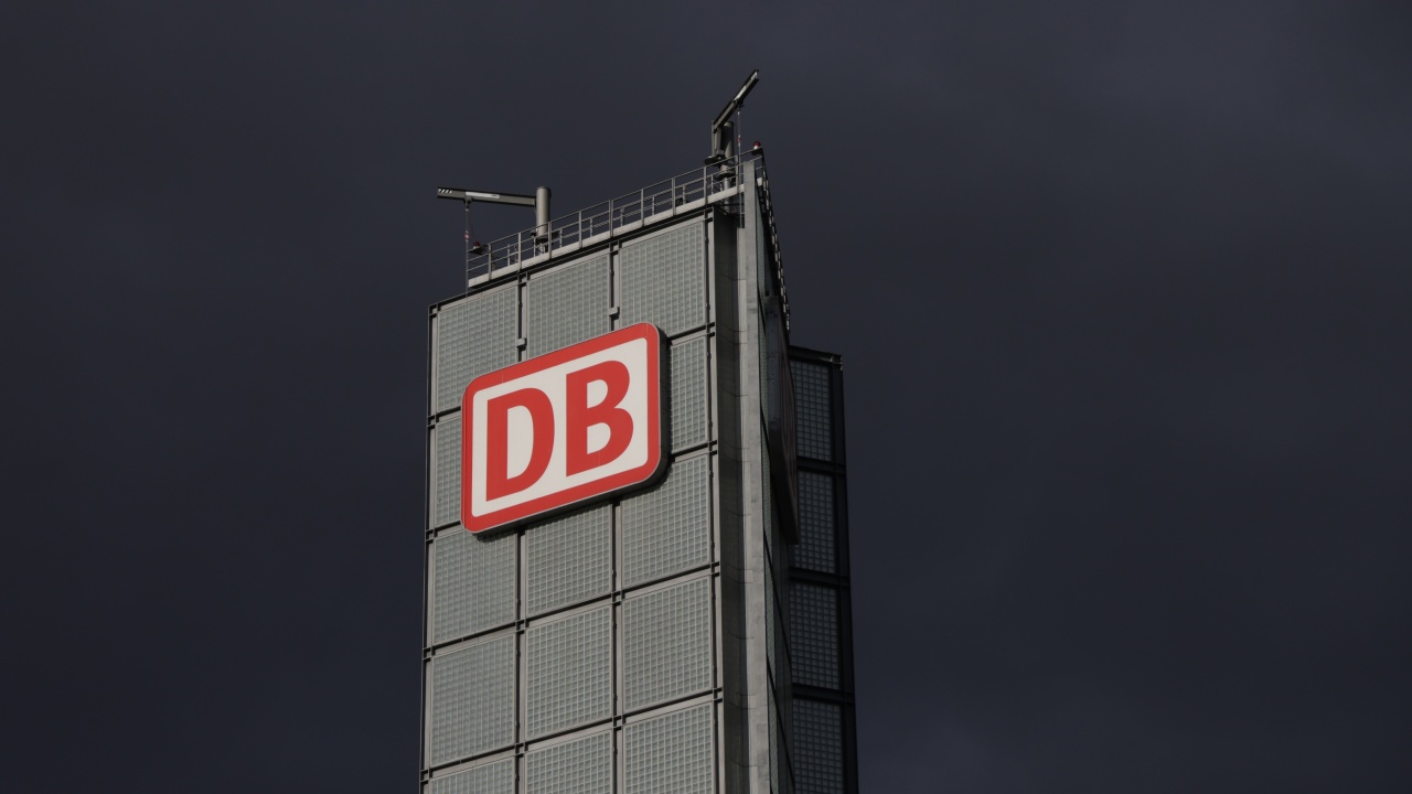 Германският държавен железопътен оператор Дойче бан (Deutsche Bahn) обяви, че