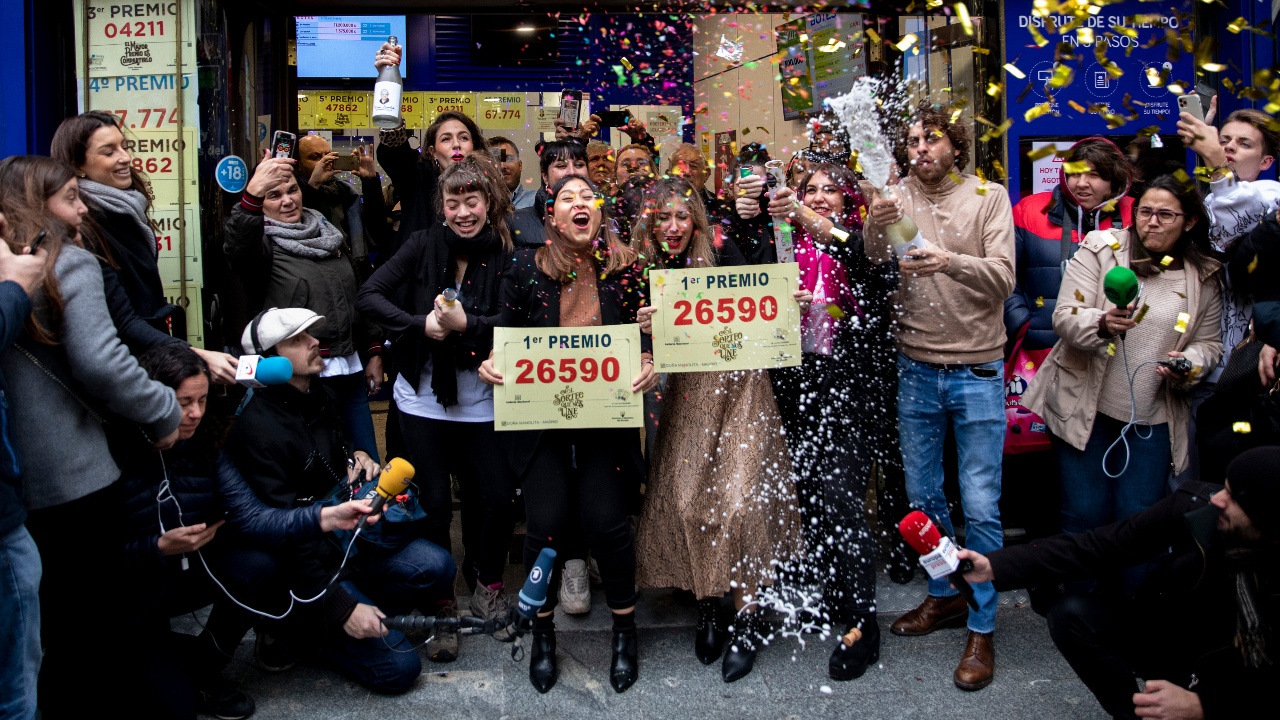 Испанската коледна лотария Ел Гордо“ раздаде 2,6 милиарда евро, предаде