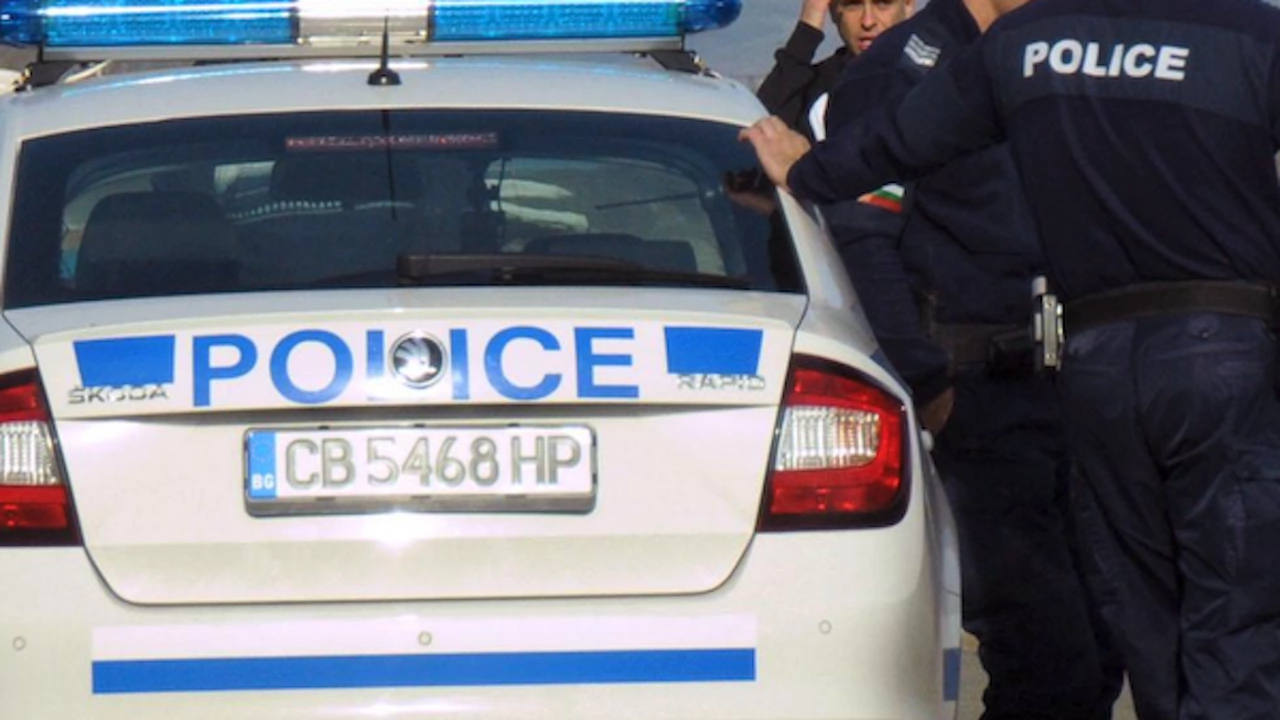 Служители на сектор Криминална полиция в Силистра задържаха двама мъже